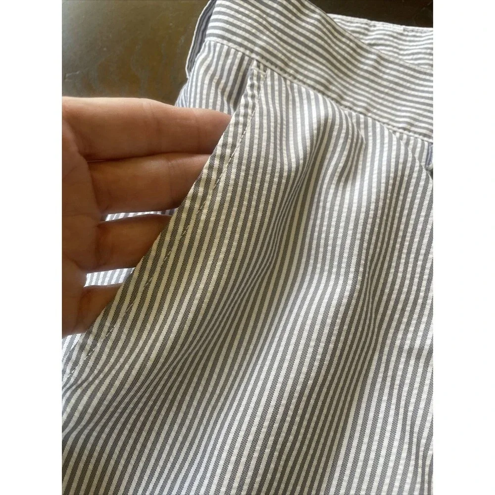Mens Izod Golf X. F. G. Striped Gray And White Golf Shorts Size 32